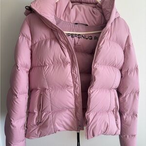 Aritzia Superpuff Supersnug Puff